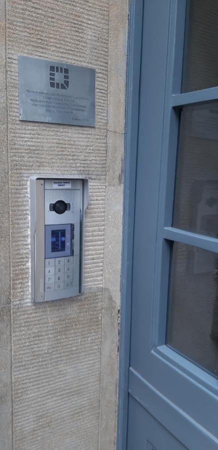Topolowa Apartments - Self Check In - Next To Main Rail, 10 Min To Main Square Kraków Zewnętrze zdjęcie